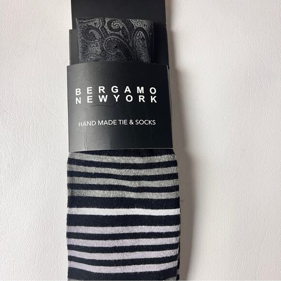 Bergamo New York Handmade Tie and Socks Combo Pack
 NWT - Picture 7 of 7